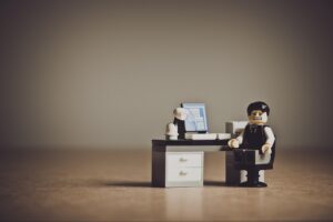 小規模事業者が格安SIMの問題解決を早く行える会社は？