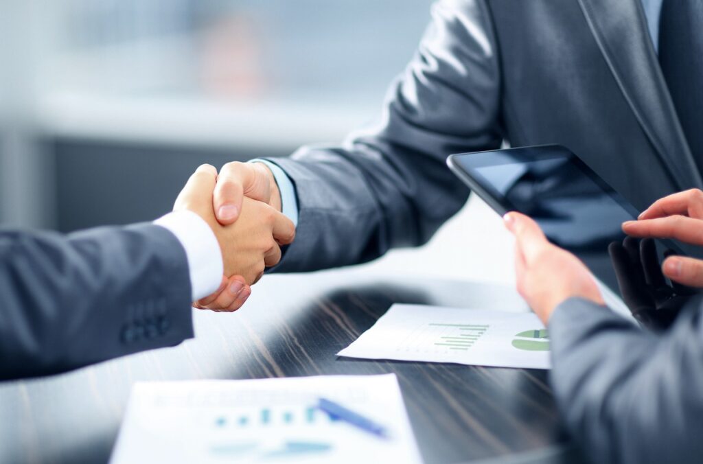 小規模事業者がSIM料金を銀行引き落としする際の注意点は？