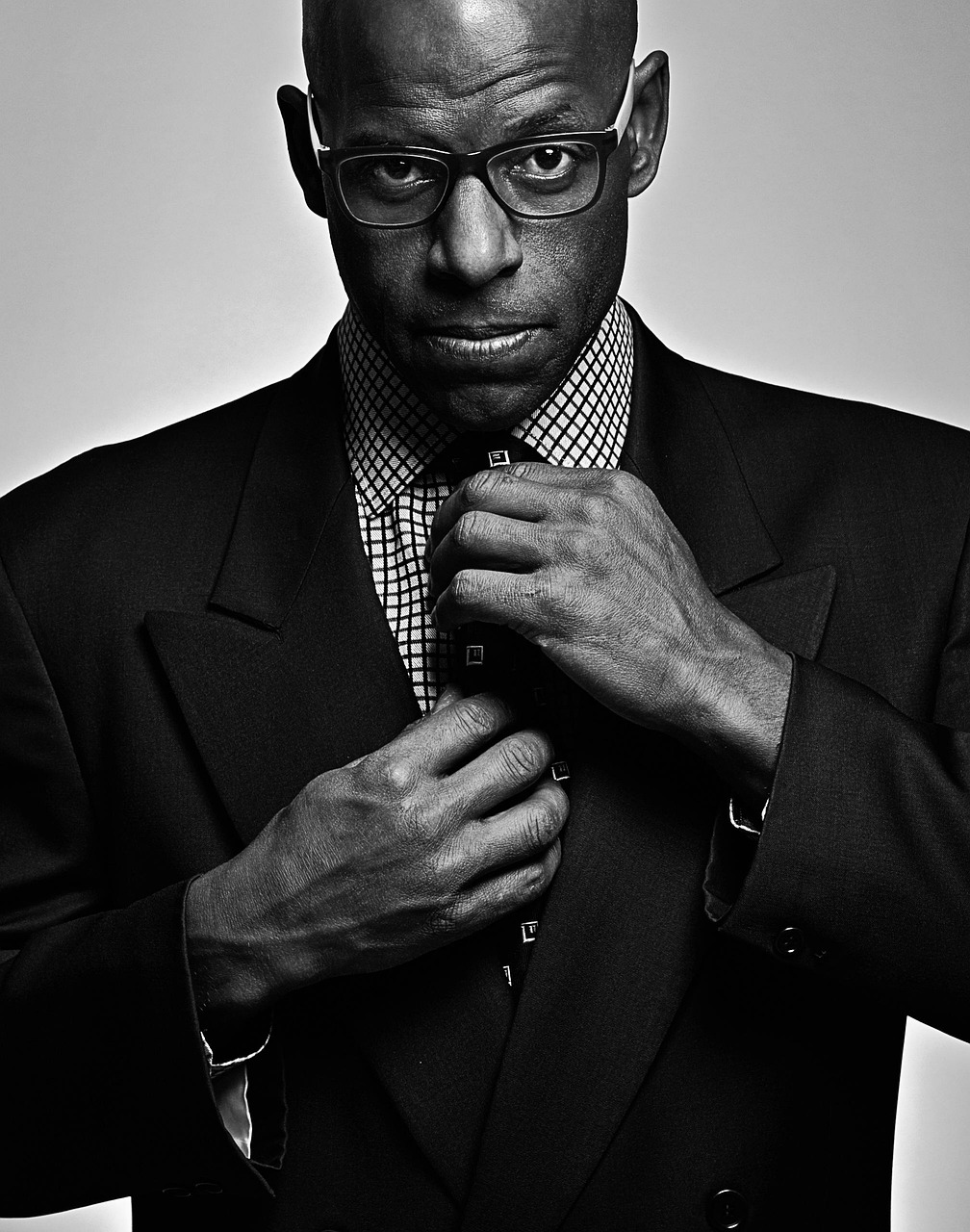 小規模事業者向けのSIM管理アプリの比較ポイントは？